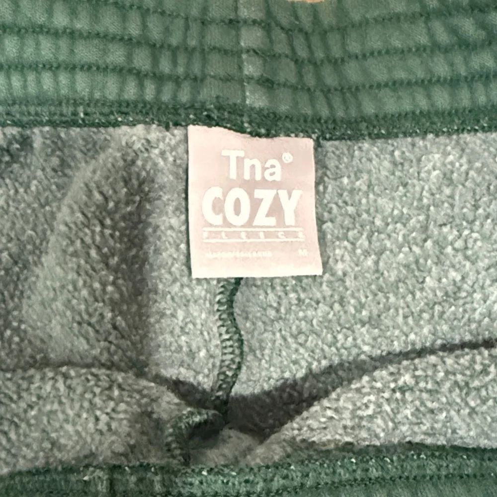 TNA Cozy Dark Green Fleece-Lined Shorts - Picture 2 of 3